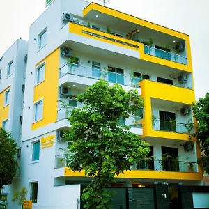 Отель Lime Tree Luxury - Service Near Artemis Hospital ,gurgaon