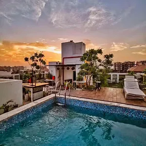 Hotel Sahibs The Lighthouse Agra (Uttar Pradesh)